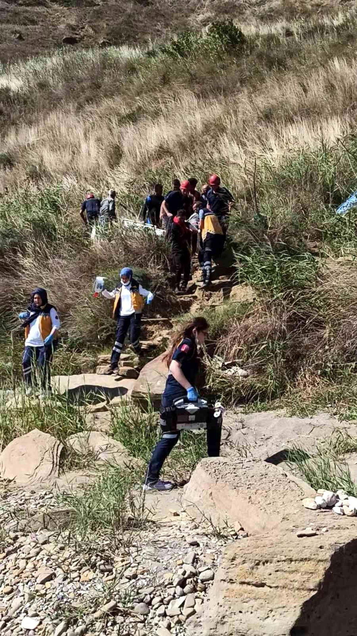 Silivri'de uçurumdan düşen kadın hayatını kaybetti