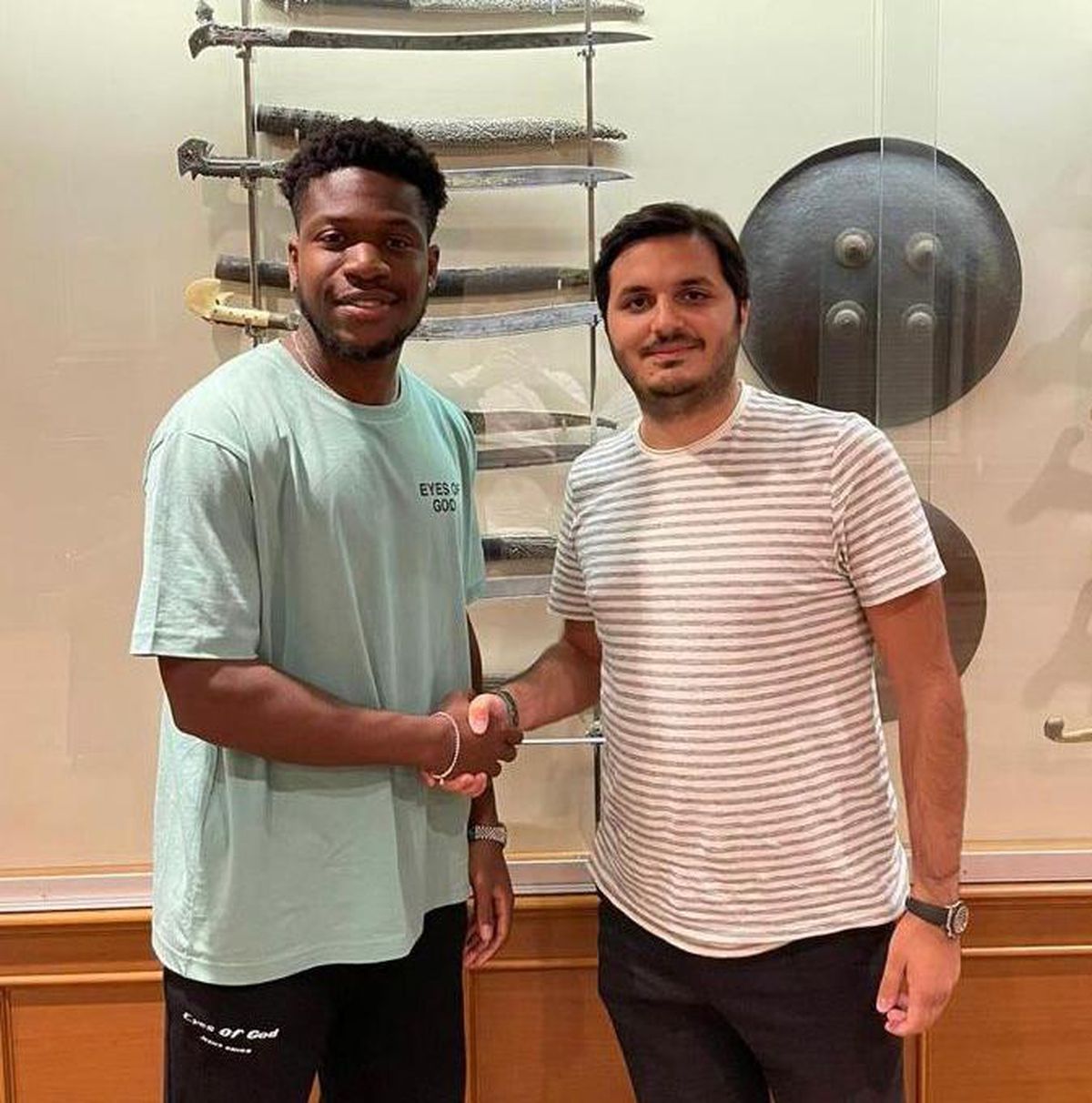 Adanaspor, Aaron Leya Iseka'yı renklerine bağladı
