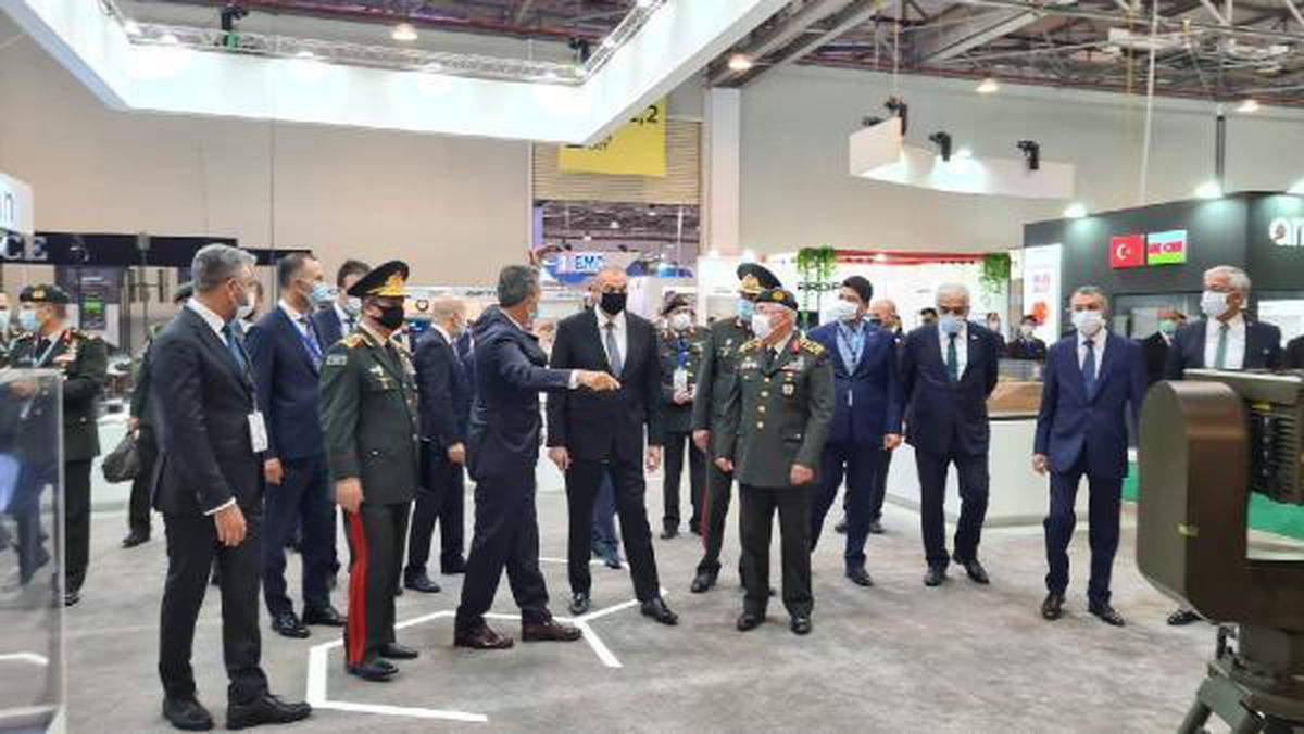 ASELSAN, Bakü'deki ADEX Fuarı'nda Azerbaycan Cumhurbaşkanı Aliyev'i ağırladı
