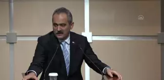 Bakan Özer: 'Bizim derdimiz, eğitim verdiğimiz tüm alanlarda gerçek iş ortamlarında kalıcı becerilerle üretim sağlamak'