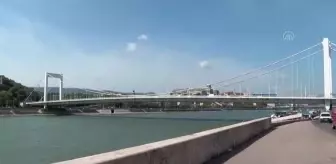 Budapeşte'nin tarihi ve turistik mekanları görüntülendi