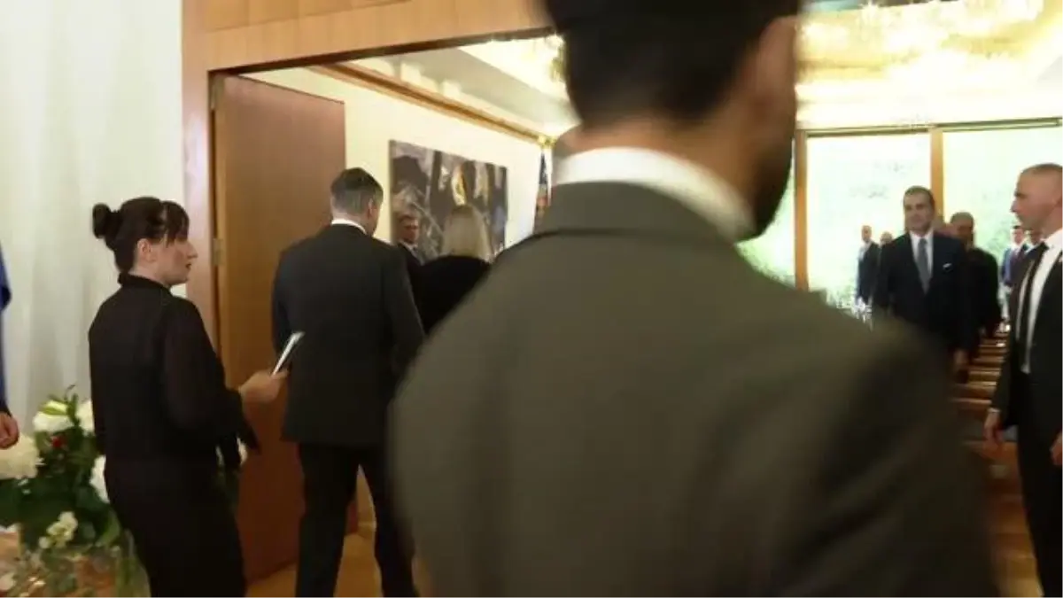 Cumhurbaşkanı Erdoğan ile Hırvatistan Başbakanı Plenkovic heyetler arası görüşmede bir araya geldi
