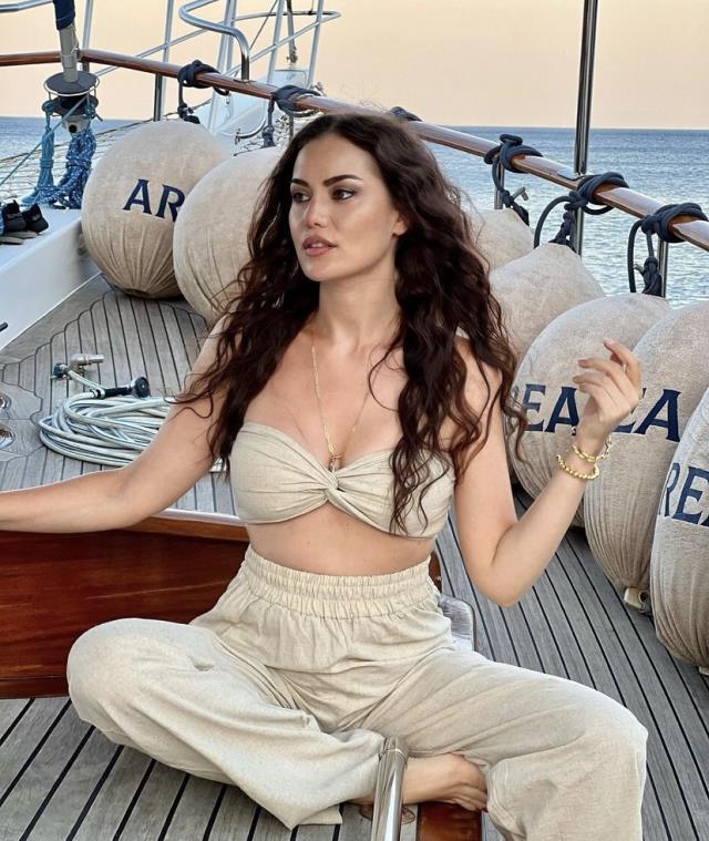 Fahriye Evcen hamile mi? Fahriye Evcen 2.kez hamile mi? Fahriye Evcen hamile mi? Fahriye Evcen 2.kez hamile mi?