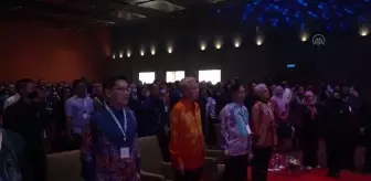 KUALA LUMPUR - Malezya Uluslararası Helal Fuarı başladı