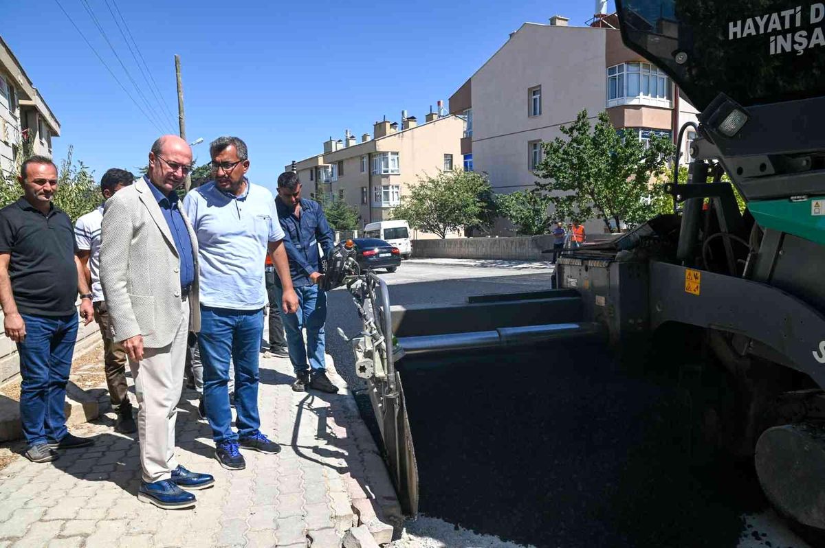Konya haberleri! Selçuklu'da asfalt çalışmaları aralıksız sürüyor