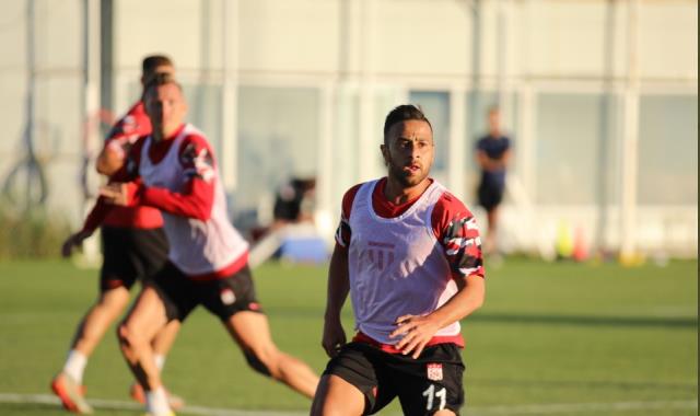 Sivasspor - Slavia Prag maçı ne zaman, hangi kanalda? Sivasspor - Slavia Prag maçı saat kaçta? Sivasspor - Slavia Prag maçı şifresiz mi, HD canlı izle