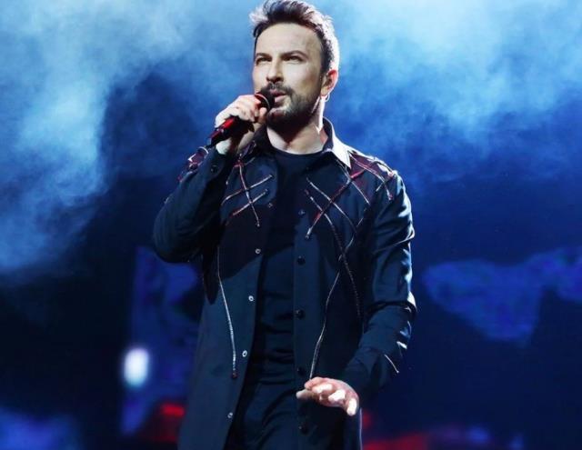 Tarkan'ın konser vereceği sahne yıkıldı, kazanın boyutu gün ağarınca ortaya çıktı