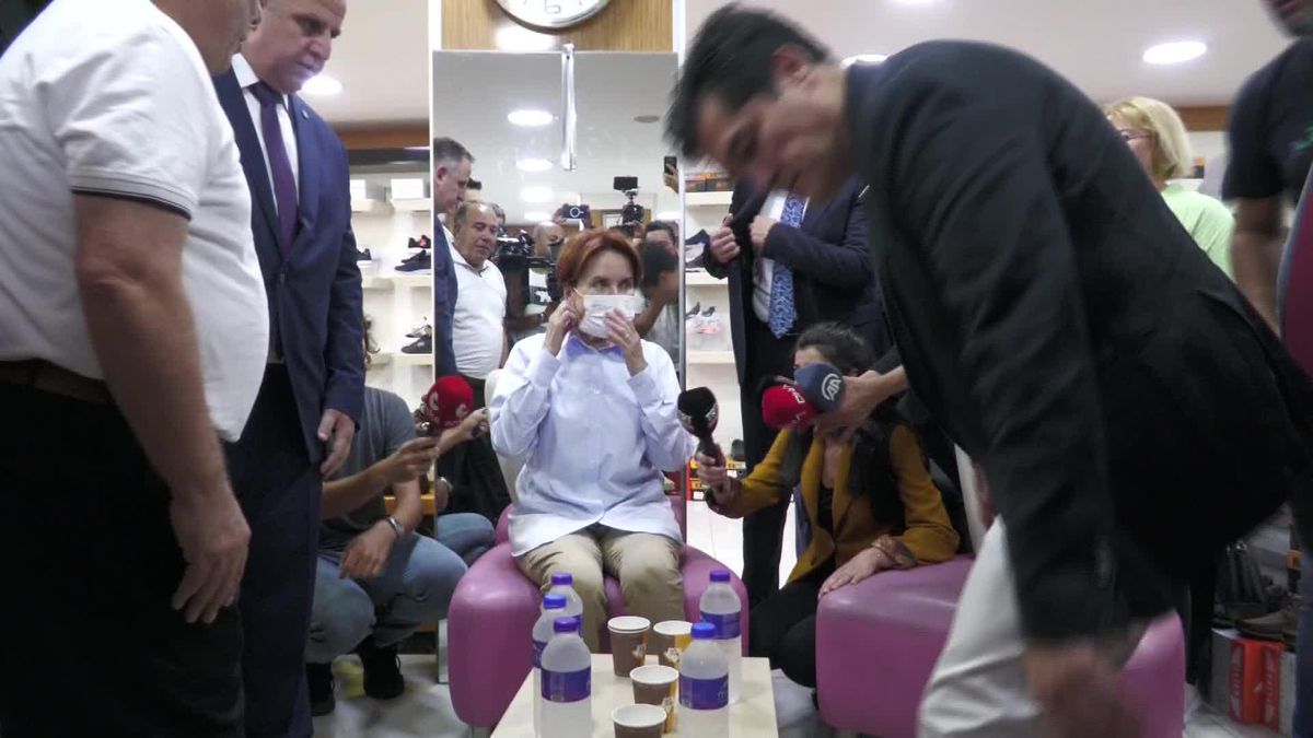 Akşener'in Dinlediği Ayakkabıcı: 'Ayakkabıyı 150 Liraya Alıyoruz, Sabah Kalkıyoruz 250 Lira Olmuş. Ne Yapacağımızı Biz de Bilmiyoruz'