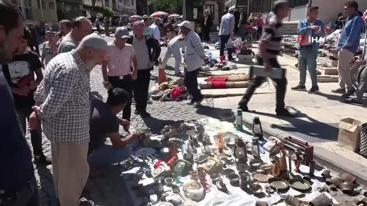 Asırlık pazarda ikinci el eşyaya rağbet
