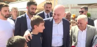 Bakan Karaismailoğlu, Sancaktepe'de esnafı ziyaret etti
