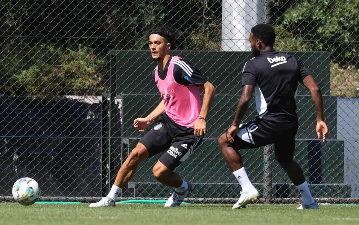 Bingöl haberleri... Beşiktaş'ta Tayfur Bingöl ile Nathan Redmond ilk kez takımla çalıştı