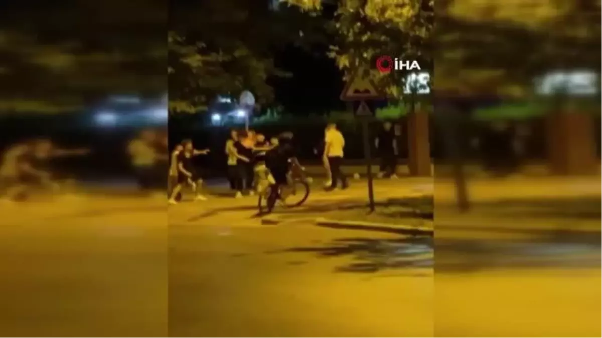 Son dakika haberi: Bursa'da 'kız meselesi' yüzünden çıkan kavga kamerada