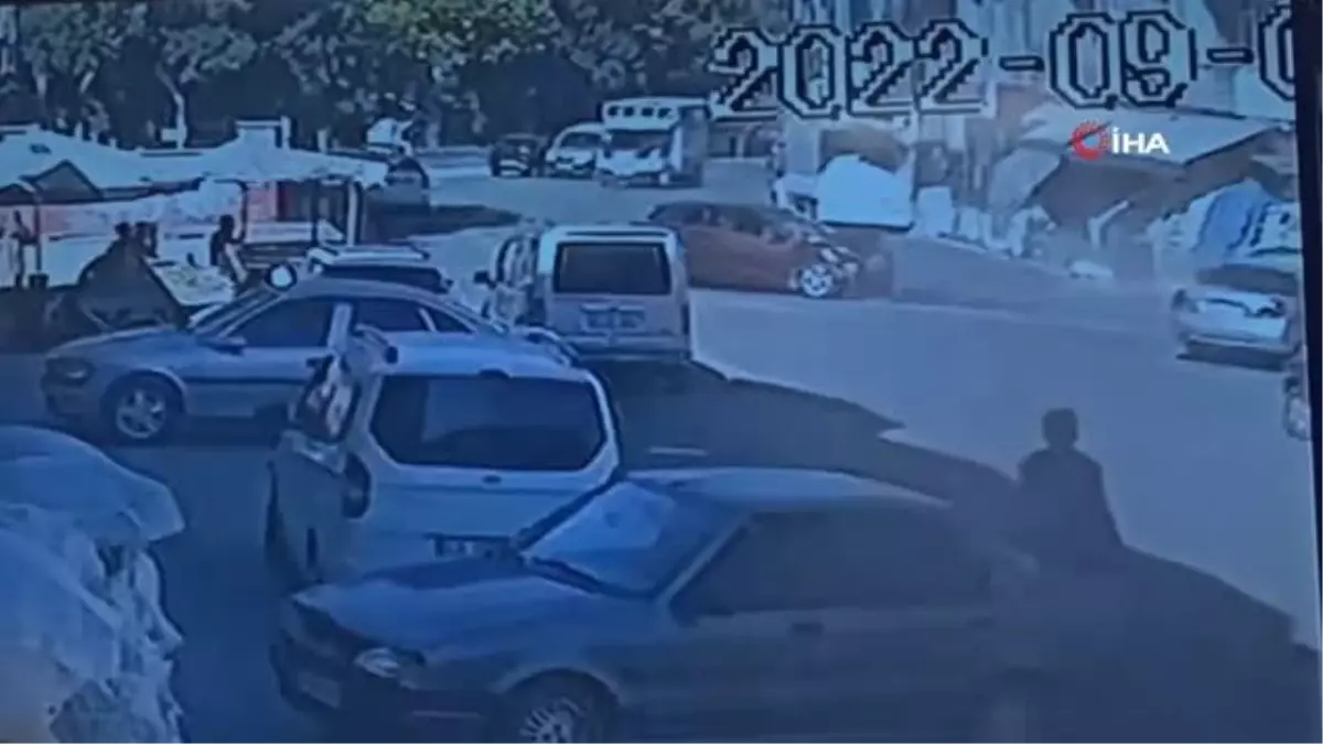 Son dakika haber: Elbistan'da otomobillerin çarpışma anı kameraya yansıdı