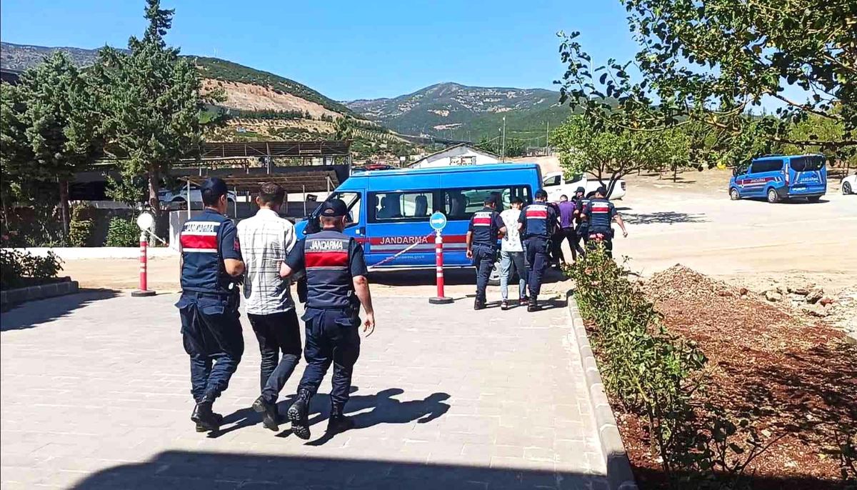 Gaziantep haberi | Gaziantep'te uyuşturucu operasyonu: 4 şahıs tutuklandı