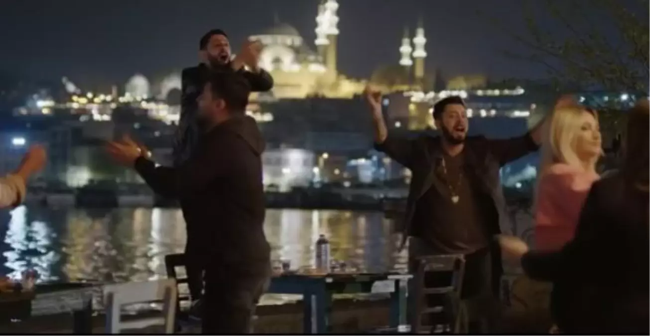 Gönül Meyhanesi sözleri! Kurtuluş Kuş & Burak Bulut Gönül Meyhanesi şarkı sözleri!