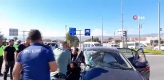Son dakika haber... İki aracın çarpıştığı kazada 3 kişi yaralandı