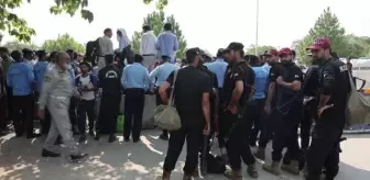 Eskişehir haber | İSLAMABAD - Pakistan'da eski Başbakan İmran Han'ın mahkemesi sürüyor