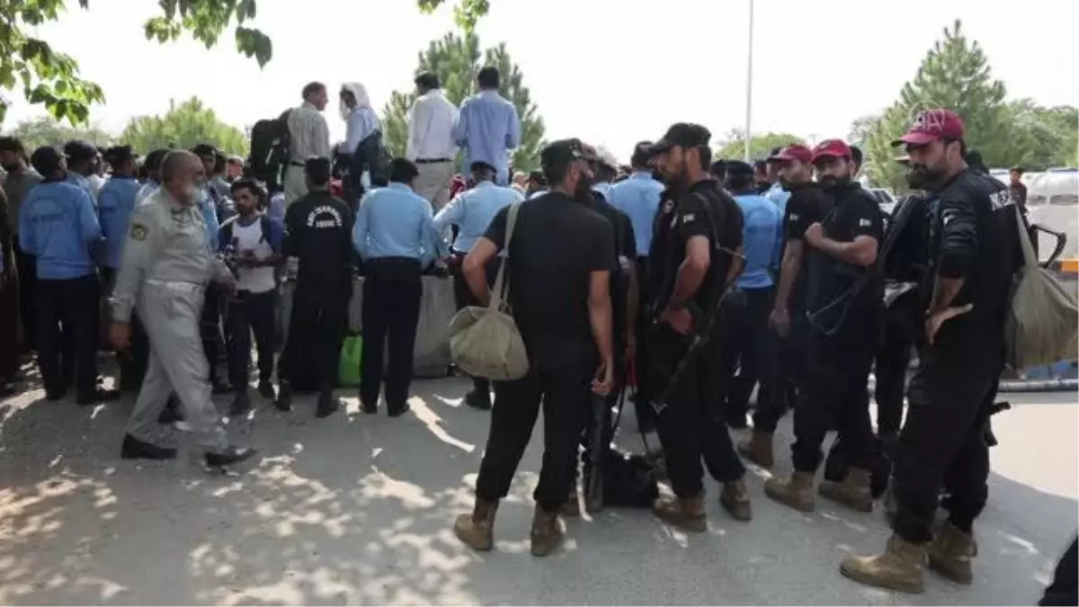 Eskişehir haber | İSLAMABAD - Pakistan'da eski Başbakan İmran Han'ın mahkemesi sürüyor