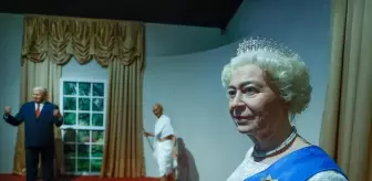 Antalya haber | Kraliçe 2. Elizabeth'in Antalya'daki bal mumu heykeli çiçeklerle donatıldı