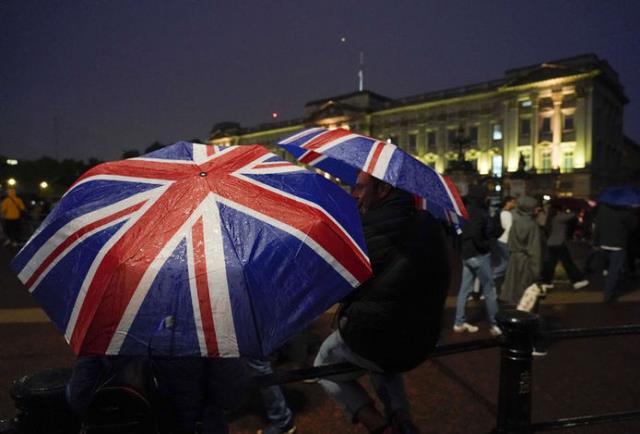 Kraliçe'nin ölümünün ardından bazı Arap ülkeleri şaşırtmadı, yas ilan ettiler