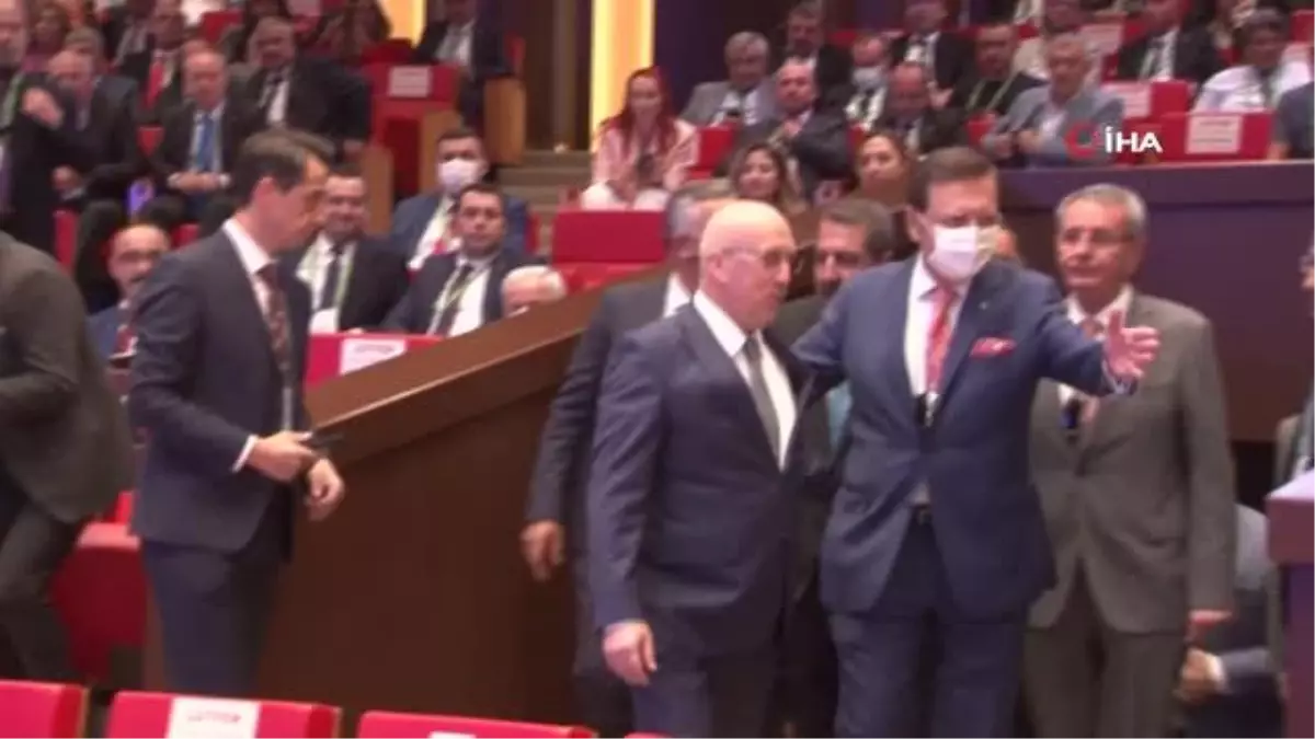 TOBB Başkanı Hisarcıklıoğlu'ndan oda ve borsalara: 'Rakibiniz yok, rakibiniz kendinizsiniz'