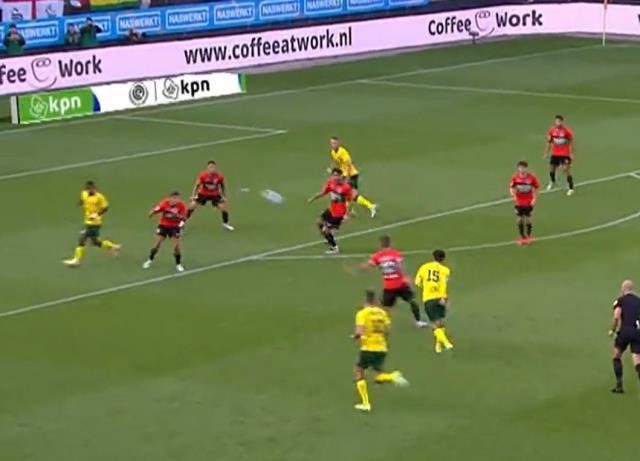 Hollanda'ya gitmeyi mi bekledin Oğzuhan! Attığı gol rakip futbolcuların bile ağzını açık bıraktı Hollanda'ya gitmeyi mi bekledin Oğzuhan! Attığı gol rakip futbolcuların bile ağzını açık bıraktı