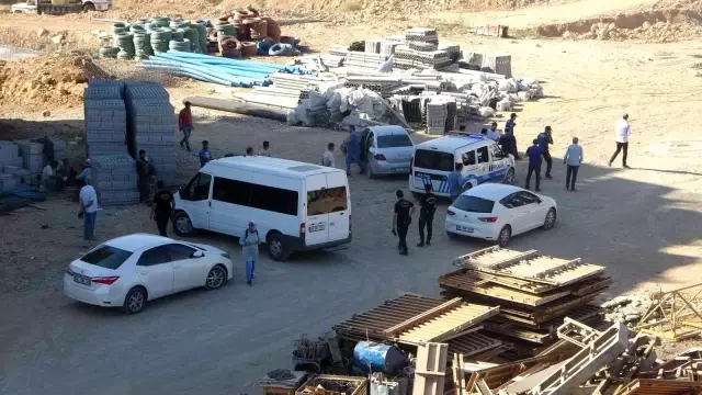 İnşatta vinç çalışanların üzerine devrildi: 3 ölü, 2 ağır yaralı