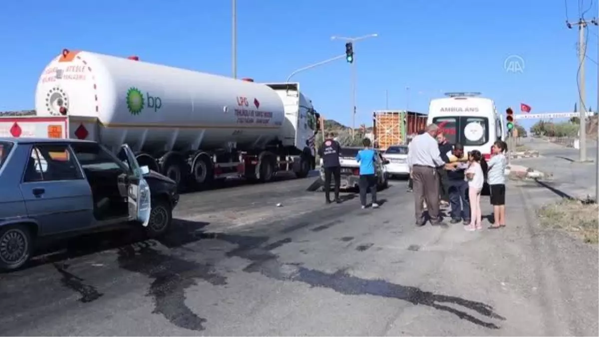 3 otomobil karıştığı kazada 1 kişi yaralandı