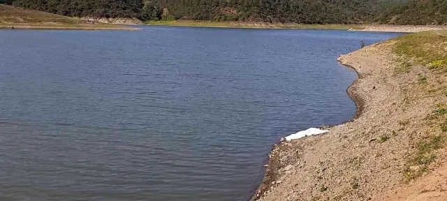 Boğulmak üzere olan arkadaşını kurtardı, kendi hayatını kaybetti