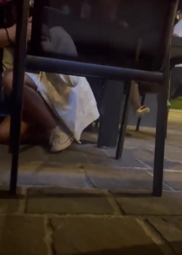 AVM'de silahlı çatışma! İki grup birbirine girdi 5 kişi yaralandı AVM'de silahlı çatışma! İki grup birbirine girdi 5 kişi yaralandı