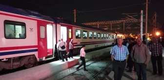 Doğu Ekspresi'nin vagonu Yozgat'ta raydan çıktı, Ankara-Kayseri demir yolu ulaşıma kapandı