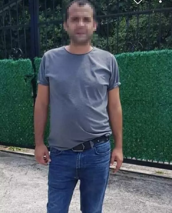 Kıyafetlerini değiştiren inşaat işçileri pompalı tüfekle ateş açmıştı! Dikkat çeken kadın iç çamaşırı detayı Kıyafetlerini değiştiren inşaat işçileri pompalı tüfekle ateş açmıştı! Dikkat çeken kadın iç çamaşırı detayı