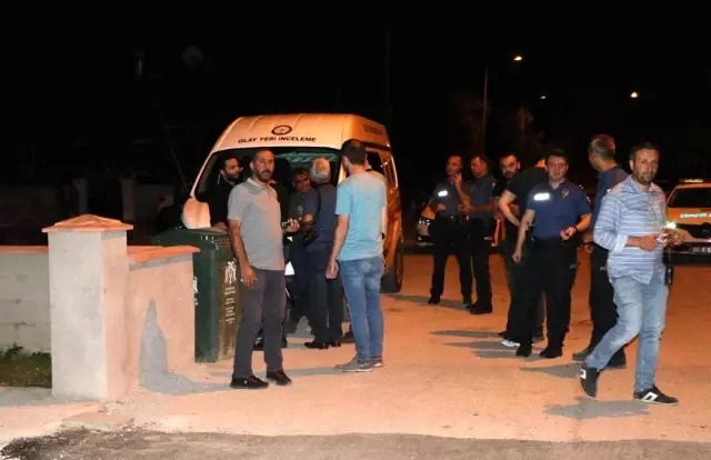 2 çocuğunun annesini 20 bıçak darbesiyle öldürdükten sonra karakola gidip teslim oldu