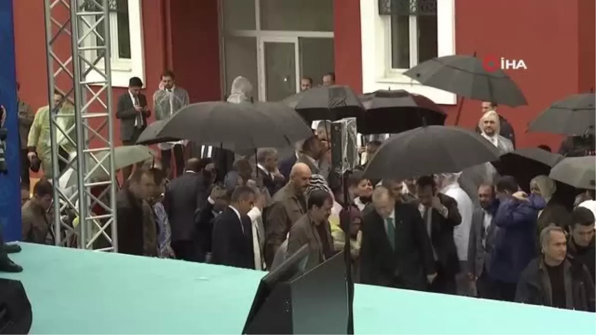 Cumhurbaşkanı Erdoğan: 'Türkiye'nin en önemli zenginliği olan genç nüfusunu, eğitim yoluyla en etkili lokomotifi haline getirmedikçe yaptığımız diğer...