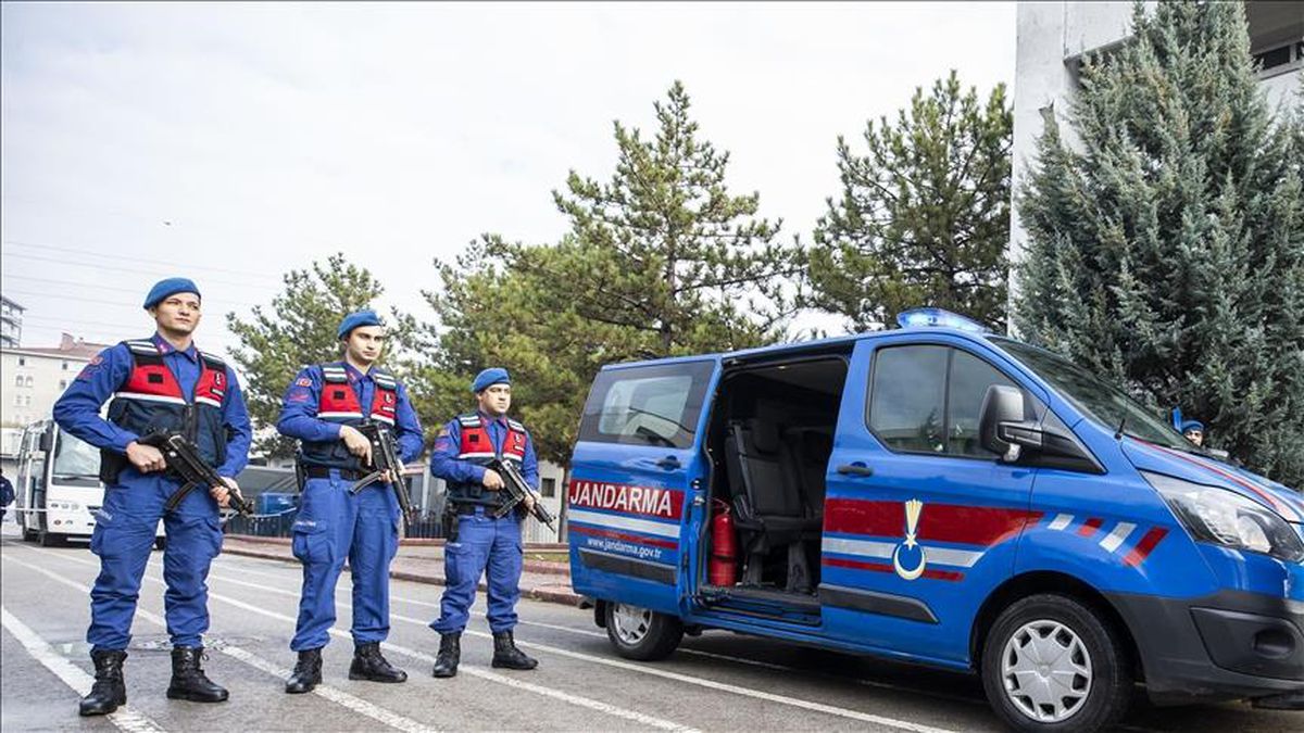 Jandarma 7500 uzman erbaş alımı başvuru şartları nelerdir?