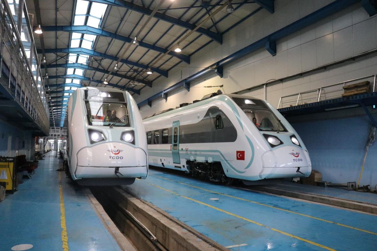Milli Tren'de sona doğru: Test için indirildiği raylarda 10 bin kilometre yol yaptı