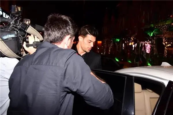 Hadise ile boşanacağı konuşulan Mehmet Dinçerler, soruları yanıtsız bıraktı