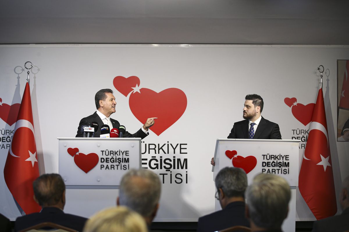 BTP Genel Başkanı Baş, TDP Genel Başkanı Sarıgül'ü ziyaret etti