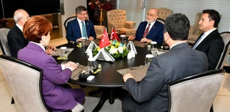Davutoğlu'na katıldığı yayında açık açık '6'lı masada Kılıçdaroğlu'nun adaylığına yönelik blokaj var mı?' diye soruldu
