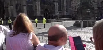 EDINBURGH - St. Giles Katedrali önünde protesto