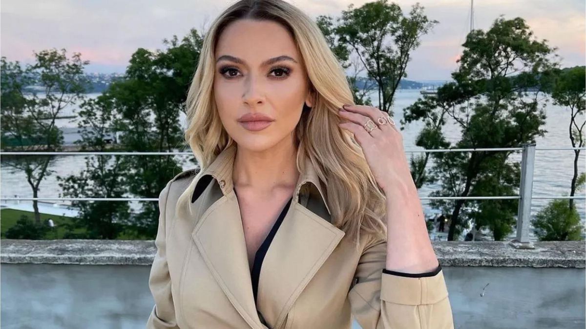 Hadise'nin dövmesi var mı? Hadise kol dövmesi ne? Hadise dövme fotoğrafı!