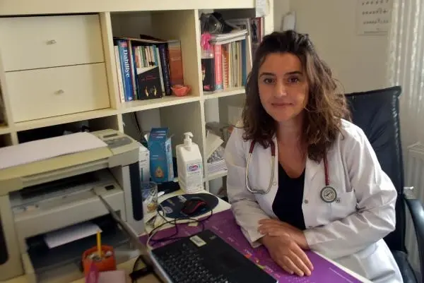 Terbiyesiz ve cahil hakaret sayılmadı! Reçete yazmayan doktora 'soytarı' diyen hasta yakınına para cezası Terbiyesiz ve cahil hakaret sayılmadı! Reçete yazmayan doktora 'soytarı' diyen hasta yakınına para cezası