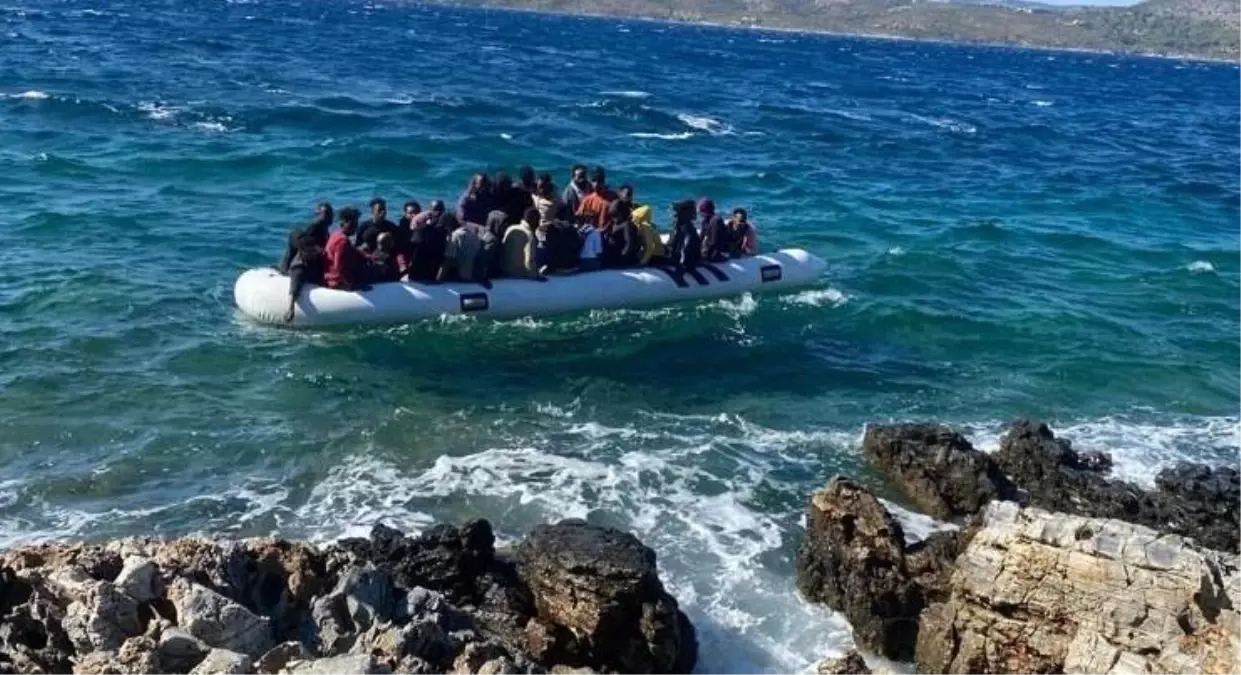 Aydın haberi... Kuşadası açıklarında geri itilen 49 düzensiz göçmen kurtarıldı