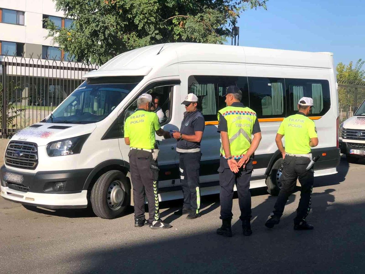 Malatya 3. sayfa: Malatya'da okul servislerine sıkı denetim