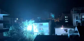 Rüzgar elektrik tellerini kopardı