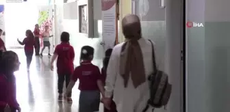 Bağcılar'da birinci sınıf öğrencilerine kırtasiye desteği