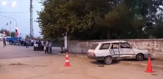 İki otomobilin çarpıştığı kazada 3 kişi yaralandı