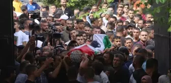 İsrail askerlerinin Batı Şeria'da öldürdüğü Filistinli çocuk son yolculuğuna uğurlandı