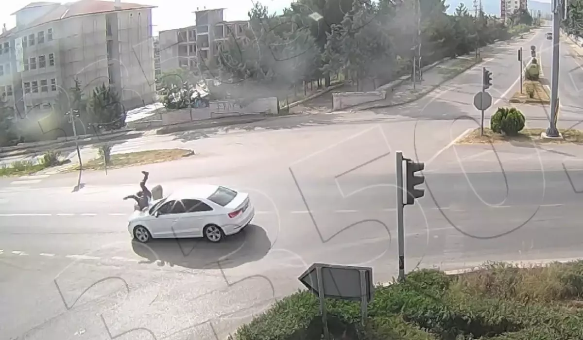 Tokat haberleri | Tokat'ta trafik kazaları KGYS kameralarına yansıdı