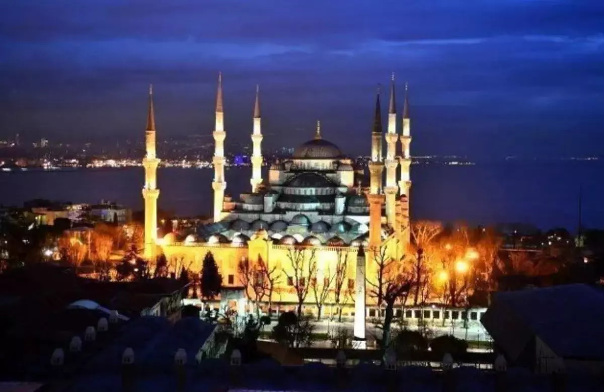 16 Eylül Cuma selası ne zaman okunur? İstanbul, Ankara, İzmir sela ne zaman okunur? Cuma selası saat kaçta okunuyor?